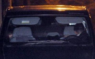 车震直播在线观看,在线观看背后的秘密与争议 第1张 车震直播在线观看,在线观看背后的秘密与争议 第1张