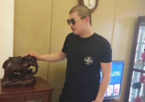 网红二驴最新八卦爆料,揭秘网红圈惊人内幕! 第2张 网红二驴最新八卦爆料,揭秘网红圈惊人内幕! 第2张